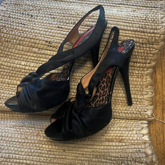 Betsy Johnson Astra Black Satin Stilettos Sz 8.5 - Picture 7 of 7